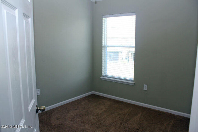 Building Photo - 12995 Spring Rain Rd