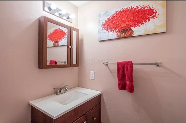 Building Photo - 5726 Countrie View Ct