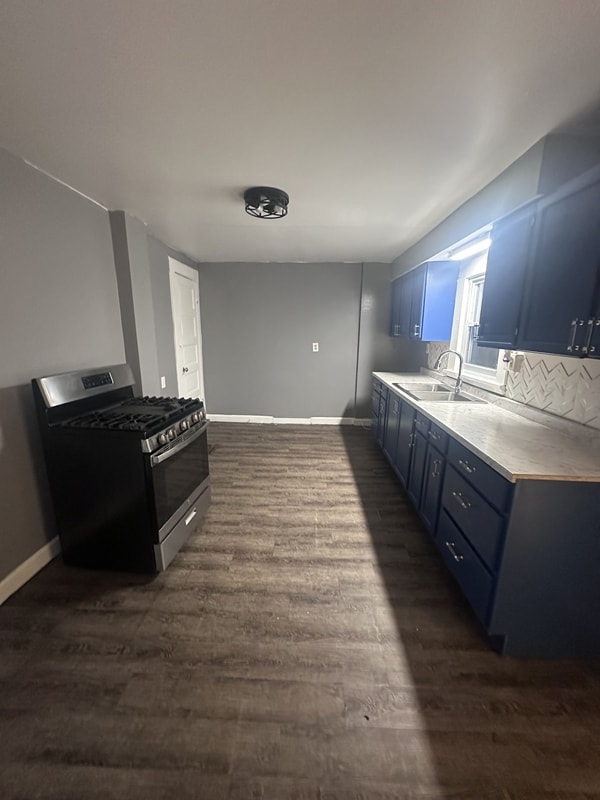 Building Photo - 9415 Edmunds Ave