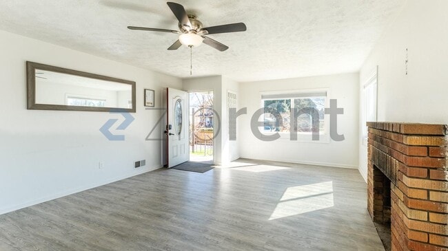 Building Photo - 503 E Montgomery Ave