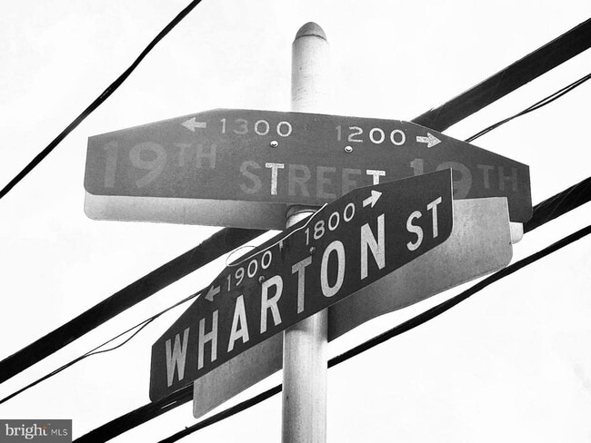 Building Photo - 1317 S 19th St