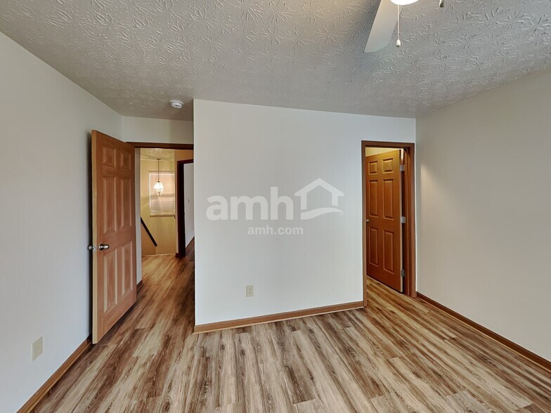 Building Photo - 3852 Winding Twig Dr