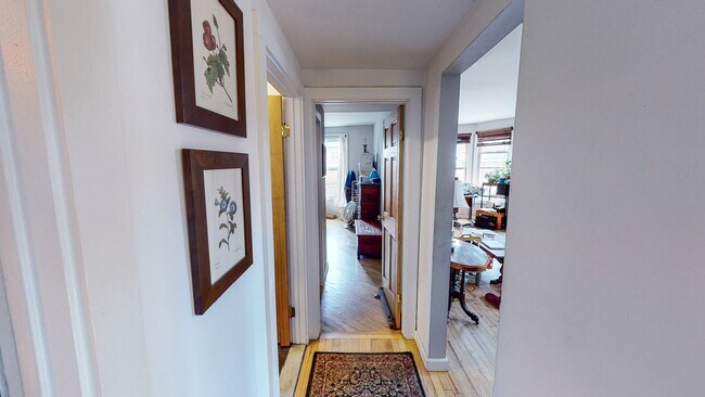 Building Photo - Remodeled 2BR in Victorian | Oversized Living & Dining | Walk to Yale | Massive Walk-In Closet