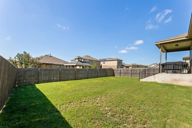 Building Photo - 6909 Bellingham Dr
