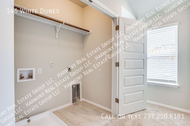 Building Photo - 146 White Dunes Dr