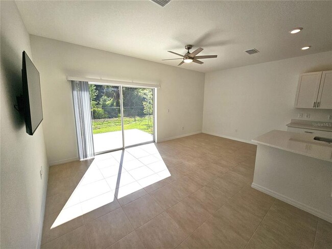 Building Photo - 15060 Cuzcorro Ct