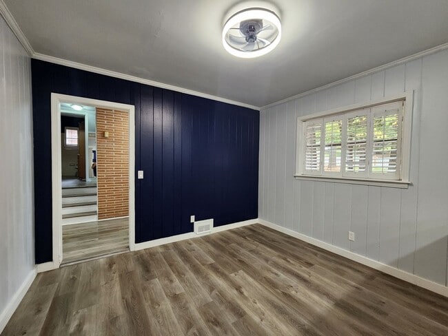 Building Photo - 2 Bedroom 2.5 Bath Home MINS FROM LENOX SQUARE MALL!