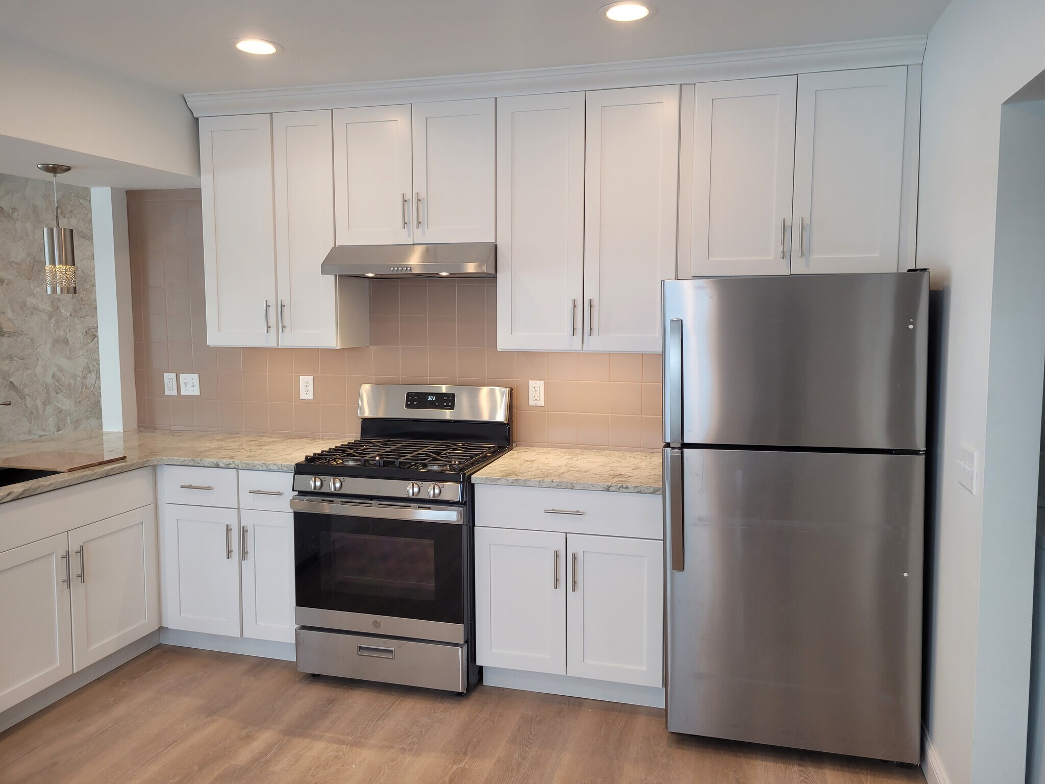 Building Photo - 3082 Norcott Dr