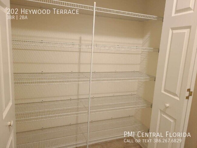 Building Photo - 202 Heywood Terrace