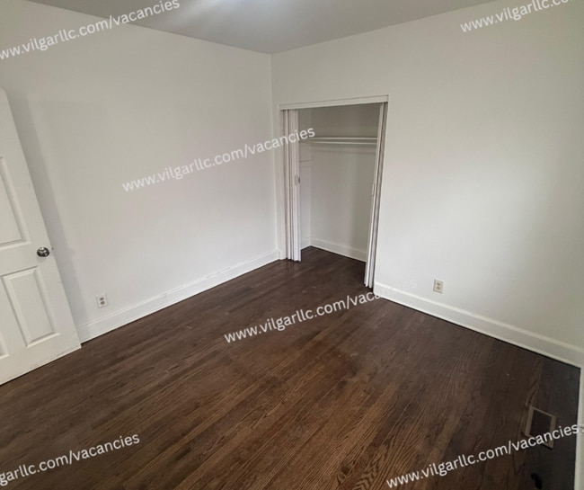 Building Photo - 3 Large Bedrooms • 1 Full Bathroom.  Spacious home ready for immediate move-in.