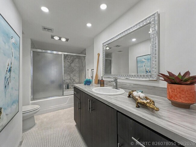 Building Photo - 3475 S Ocean Blvd