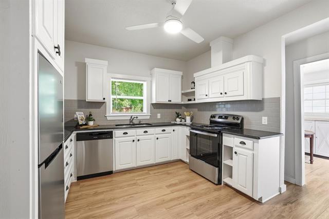 Building Photo - 537 E Sears St