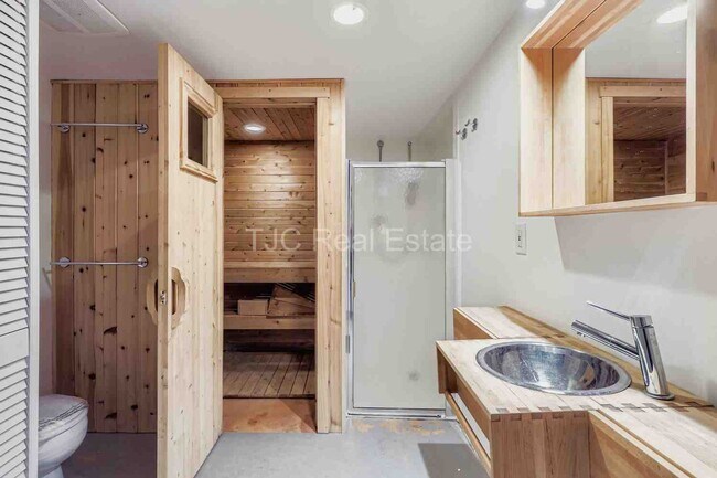 Building Photo - WAIVED APPLICATION FEES