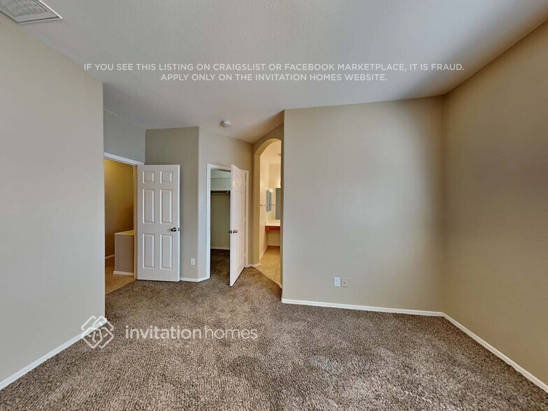 Building Photo - 3717 E Remington Dr