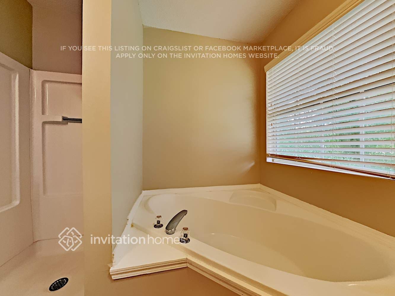 Building Photo - 5890 Graywood Cir SE