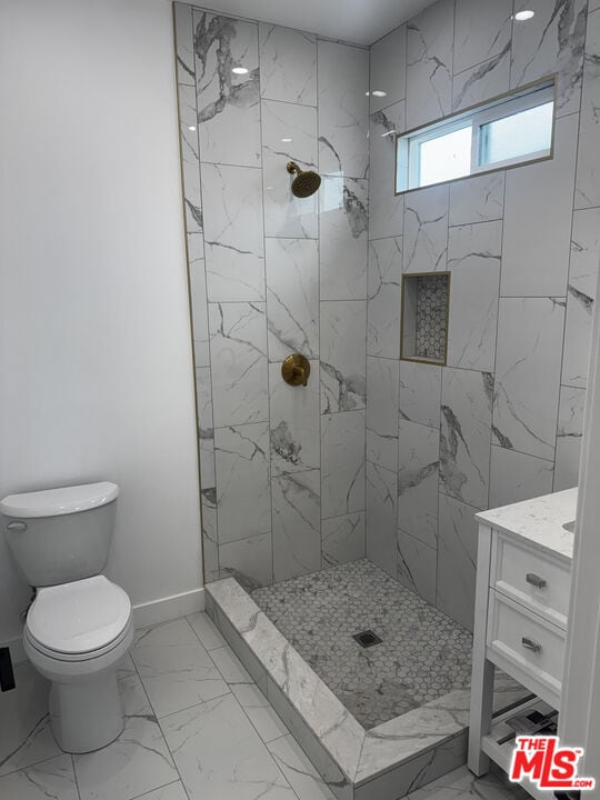 Building Photo - 1047 Irolo St