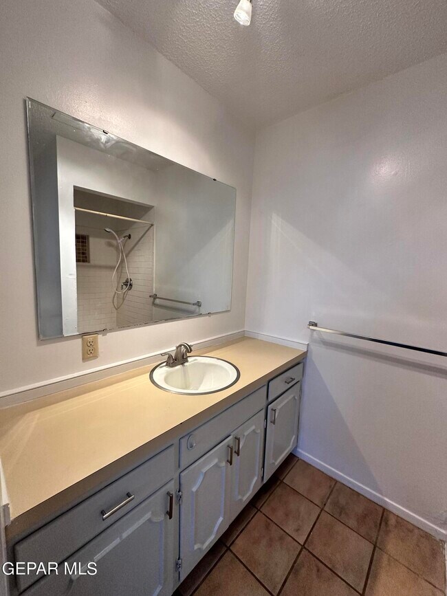 Building Photo - 8705 Galena Dr