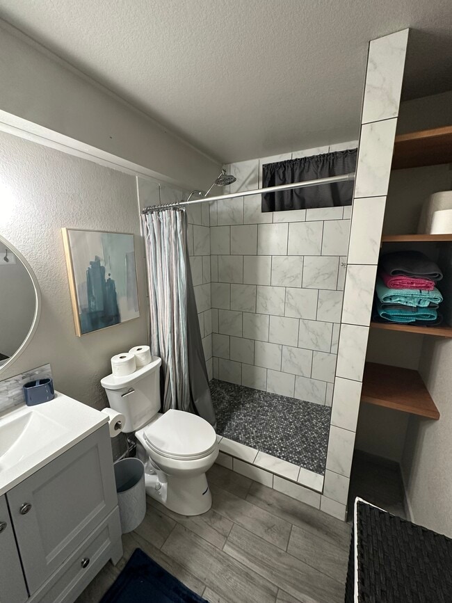 Building Photo - 11916 Barrett St