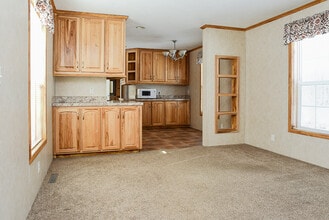 Building Photo - 900 Boothby Rd