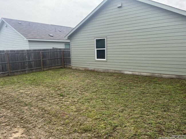 Building Photo - 10799 Giacconi Dr