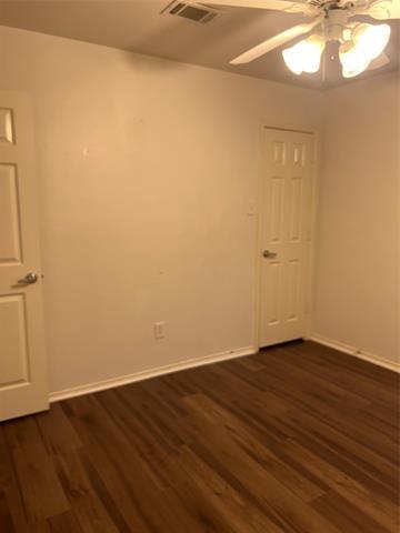 Building Photo - 800 Mahogany Dr