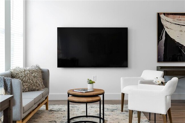 Building Photo - 9040 Main St