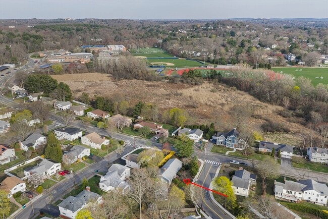 Building Photo - 66 Roosevelt Rd