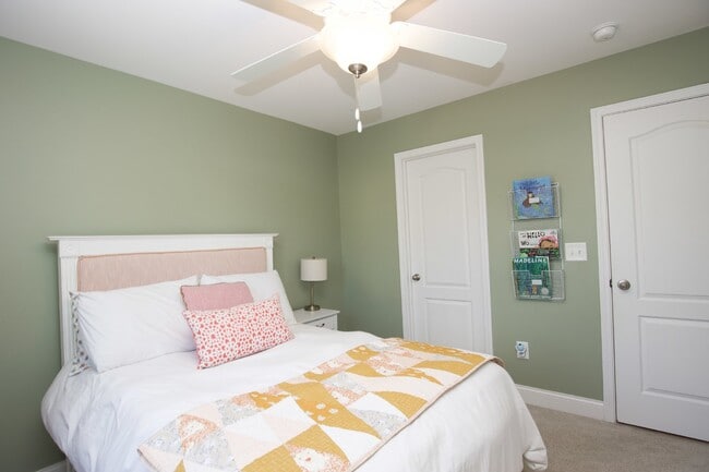 Building Photo - Spacious 5-Bedroom Home with 3 Full Bathrooms in Carthage, NC - Perfect for Your Family!