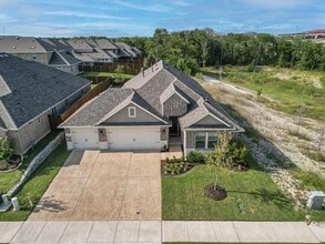 Building Photo - 4005 Honeycomb Holw