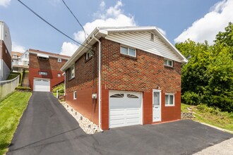 Building Photo - 851 Florence Ave