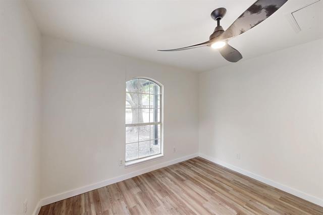 Building Photo - 1404 N Bradley St