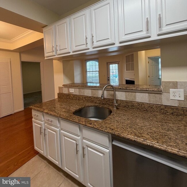 Building Photo - 20453 Chesapeake Square