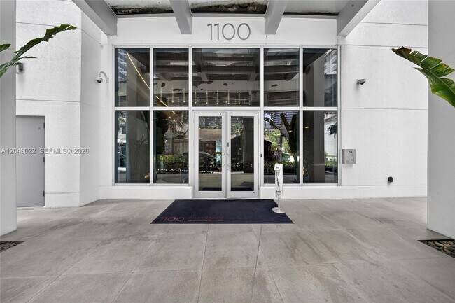 Building Photo - 1100 S Miami Ave