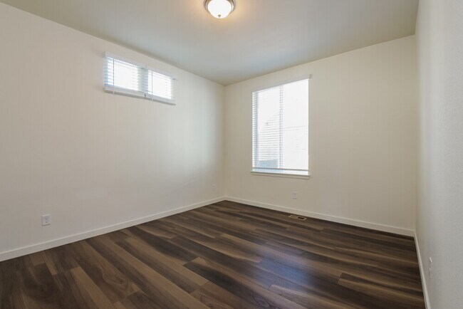 Building Photo - 4724 N Tower Ct