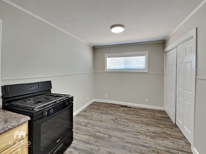 Building Photo - 1216 Franklin St