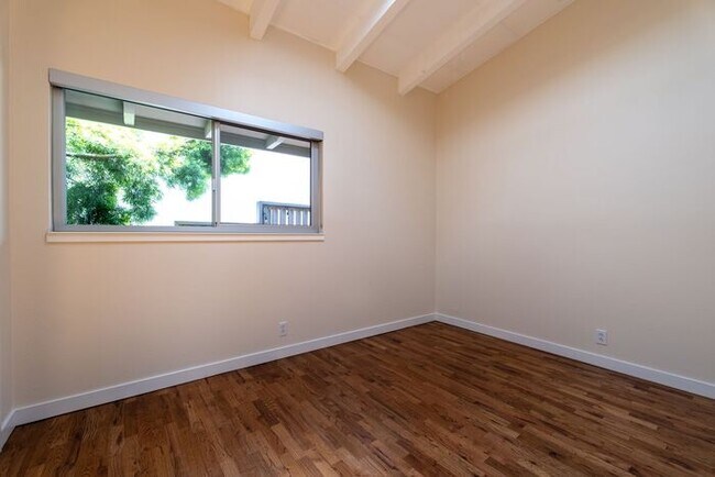 Building Photo - Hilltop Monterey Home