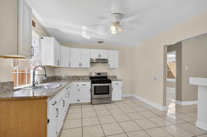 Building Photo - 5080 Enrico Blvd