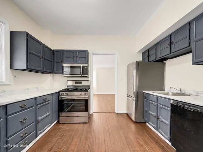 Building Photo - 122 S Prospect St