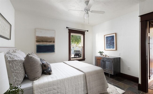 Building Photo - 127 N Grand St