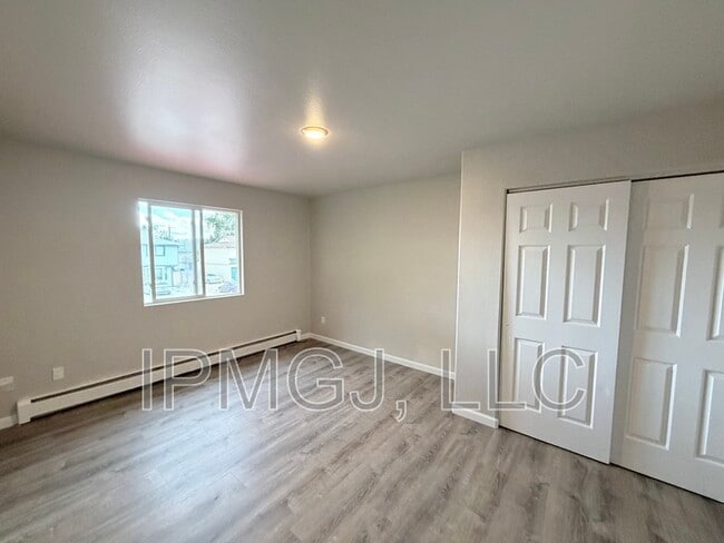 Building Photo - 3246 Downey Ct