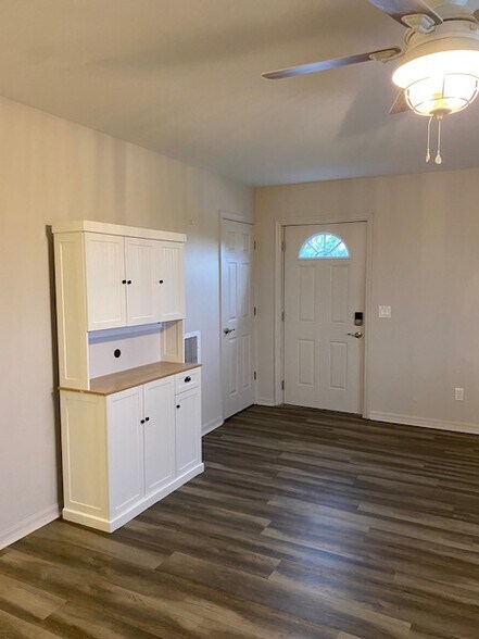 Building Photo - 17324 Whitewater Ct