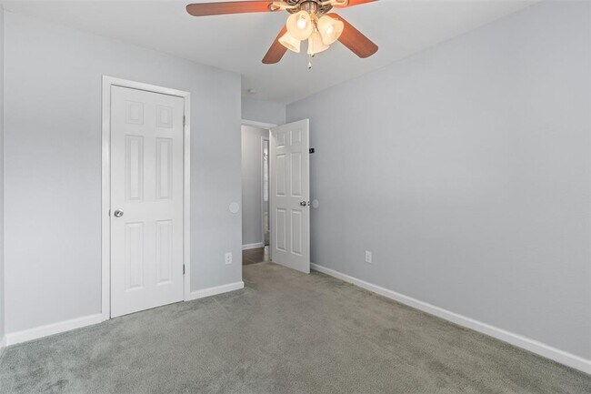 Building Photo - 13205 Bourbon St