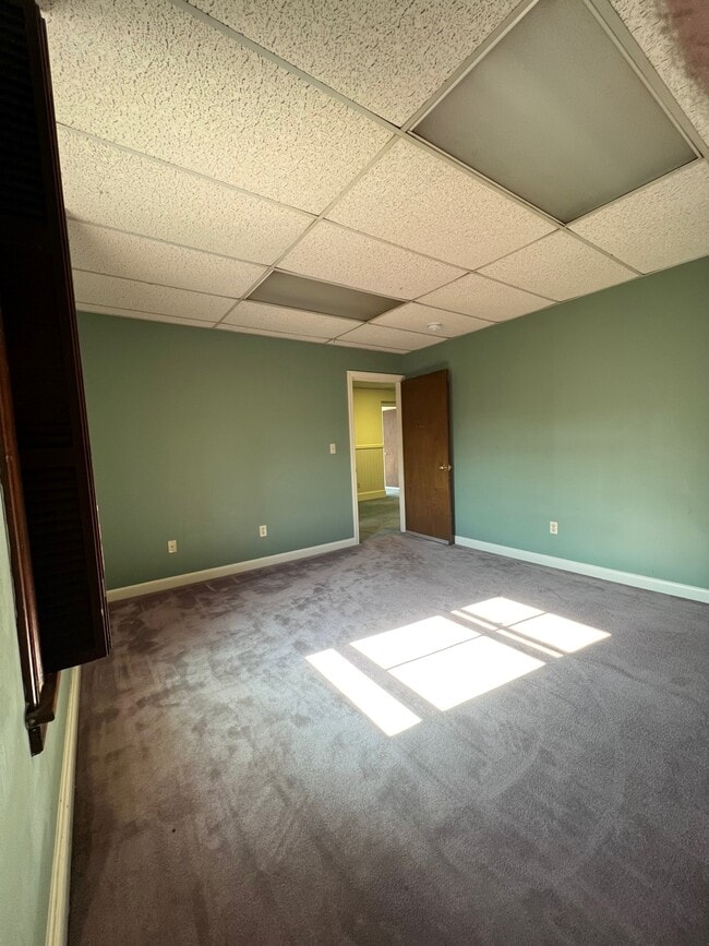 Building Photo - McShane Block