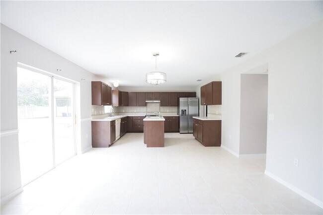 Building Photo - 203 Stony Point Dr