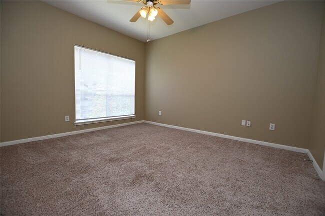 Building Photo - 1330 Old Spanish Trl