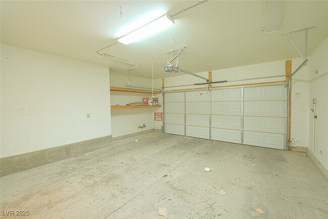 Building Photo - 7270 Bird Cherry St