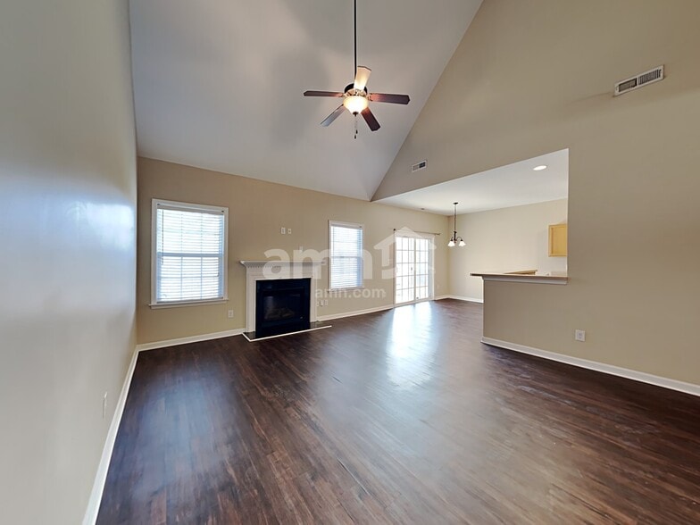 Building Photo - 6300 Slopeside Ct