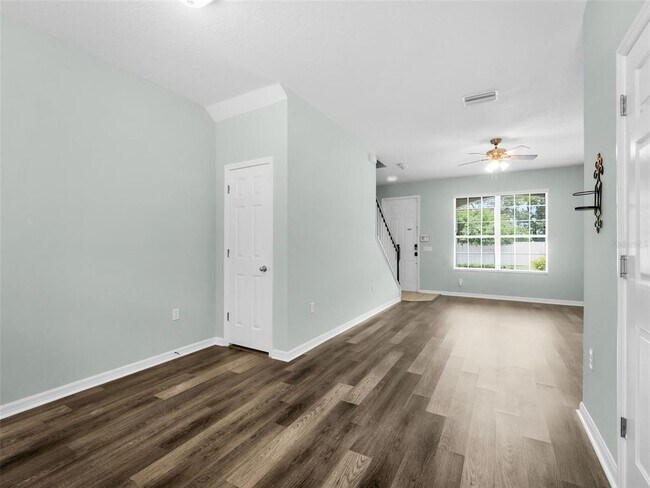 Building Photo - 8736 Eleanor Ct