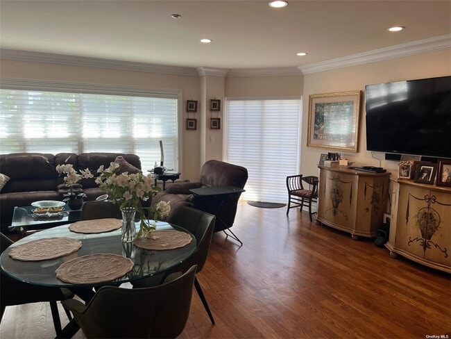 Building Photo - 260 Central Ave