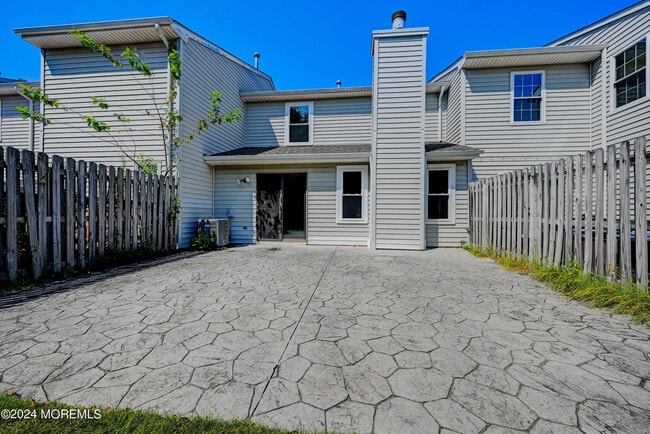 Building Photo - 44 Mariners Cove